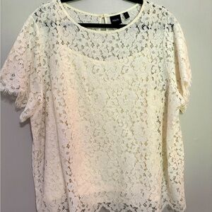 Rafaella white lace flowery short-sleeve blouse (2 layers)